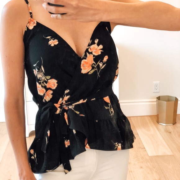 🟡 SALE! SOBE Black Floral Wrap Camisole - Picture 2 of 11
